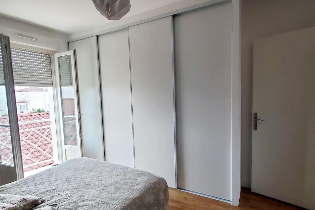Simplicite Et Calme En Appartement A Issoire Exterior foto